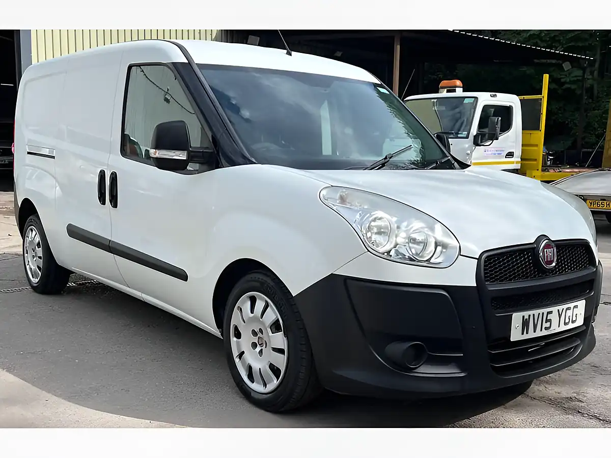Used 2015 Fiat Doblo Maxi L2 H1 White - Interior and Exterior details 4