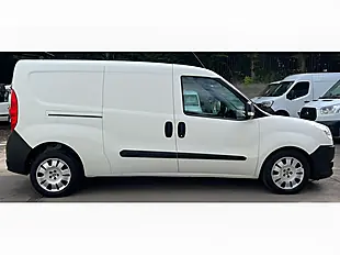 Used 2015 Fiat Doblo Maxi L2 H1 White - Interior and Exterior details 7