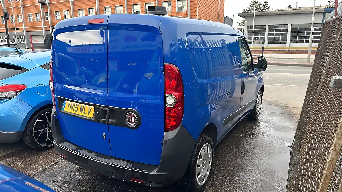 Used 2015 Fiat Doblo Sx Blue - Interior and Exterior details 8