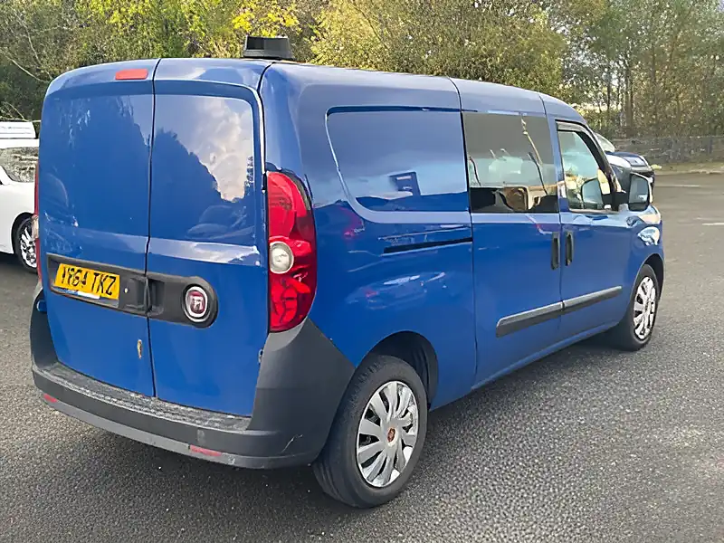 Used 2015 Fiat Doblo Sx Blue - Interior and Exterior details 10