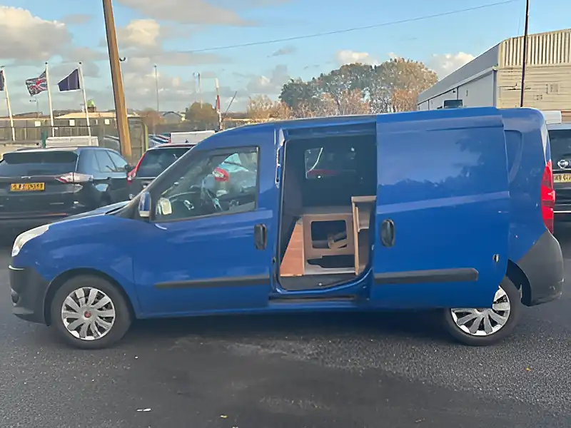Used 2015 Fiat Doblo Sx Blue - Interior and Exterior details 5