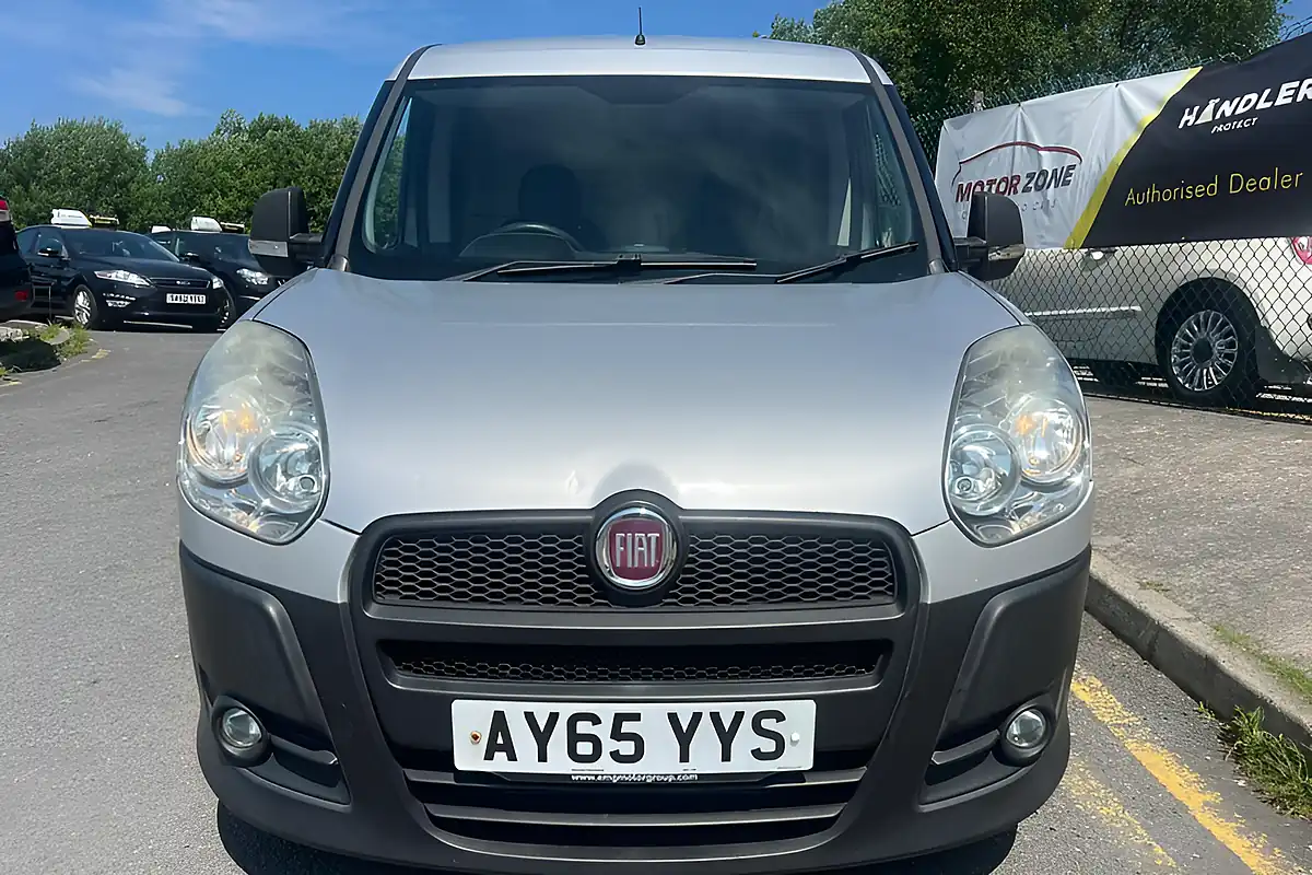 Used 2015 Fiat Doblo Sx Silver - Interior and Exterior details 13