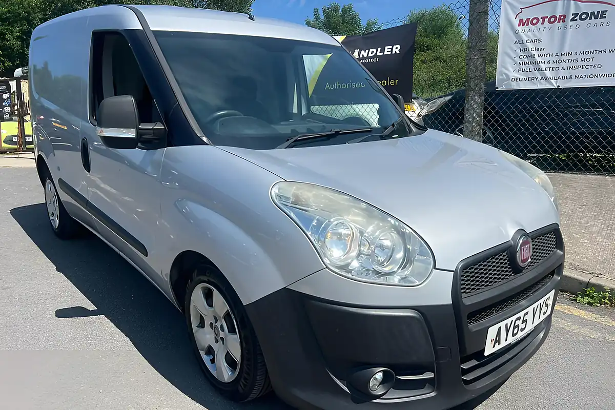 Used 2015 Fiat Doblo Sx Silver - Interior and Exterior details 15