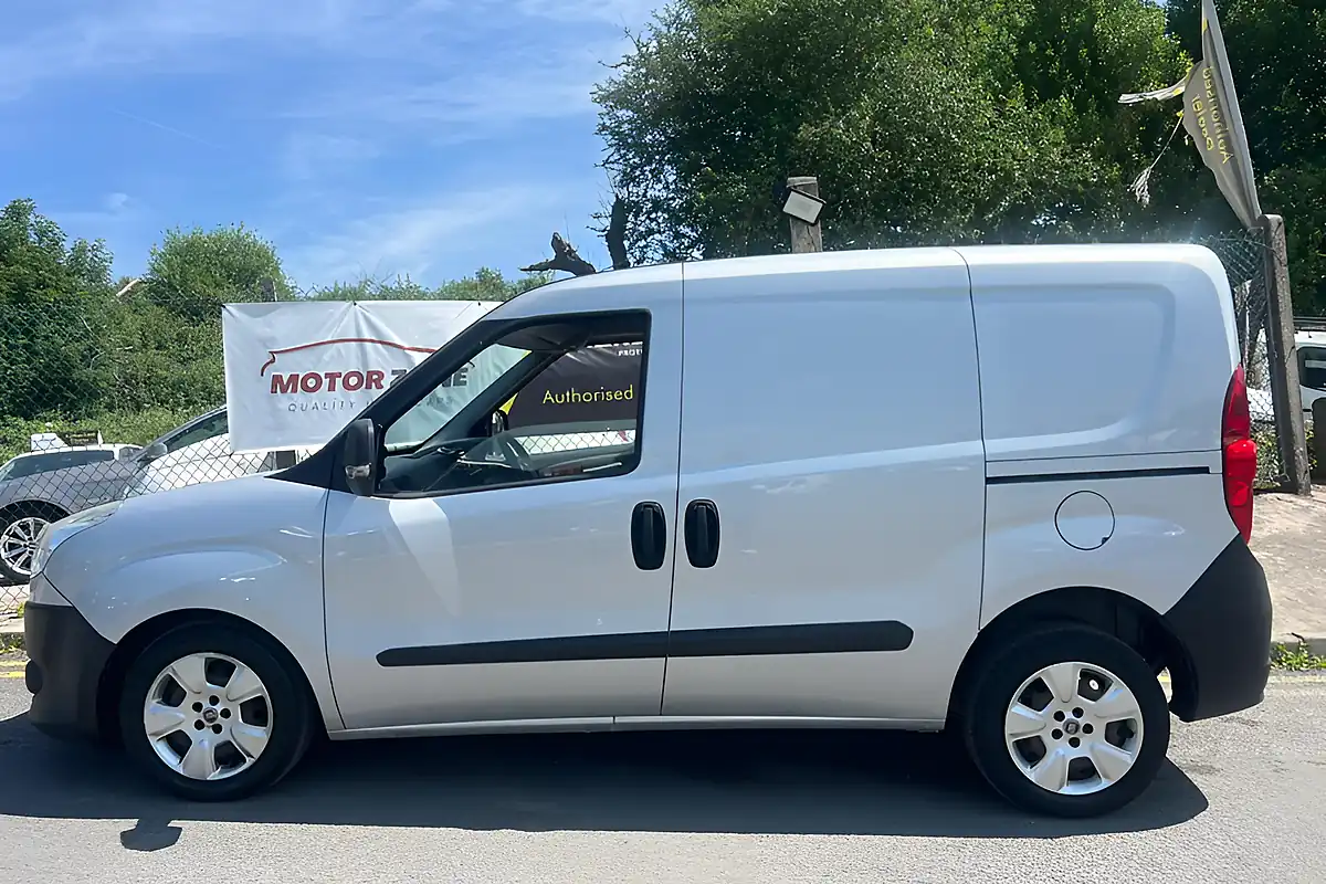 Used 2015 Fiat Doblo Sx Silver - Interior and Exterior details 2