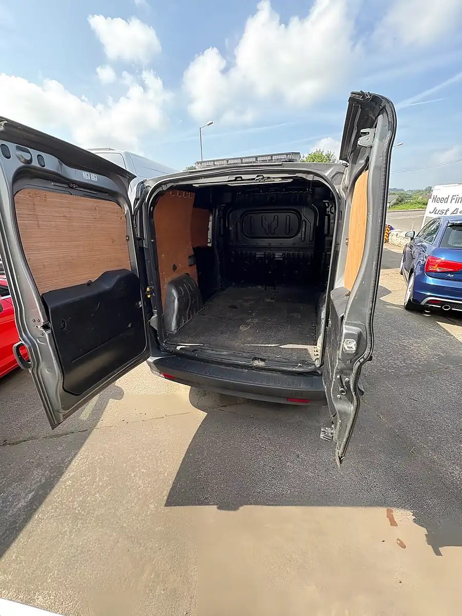 Used 2015 Fiat Doblo Sx Tecnico Grey - Interior and Exterior details 7