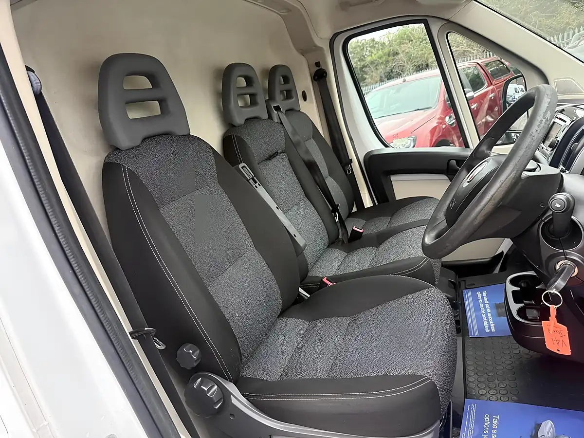 Used 2015 Fiat Ducato 35 M H2 White - Interior and Exterior details 14