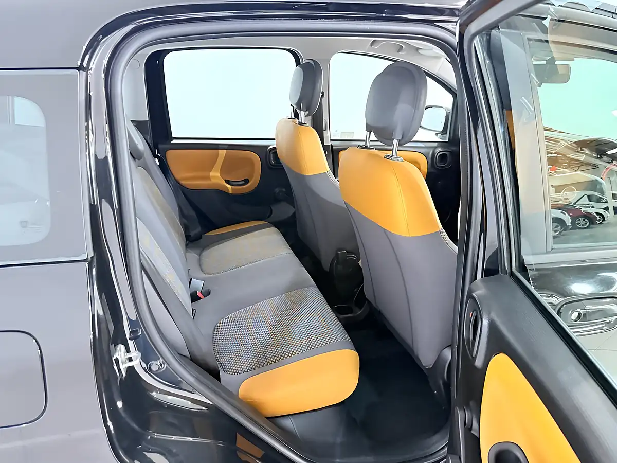 Used 2015 Fiat Panda 4X4 Black - Interior and Exterior details 11