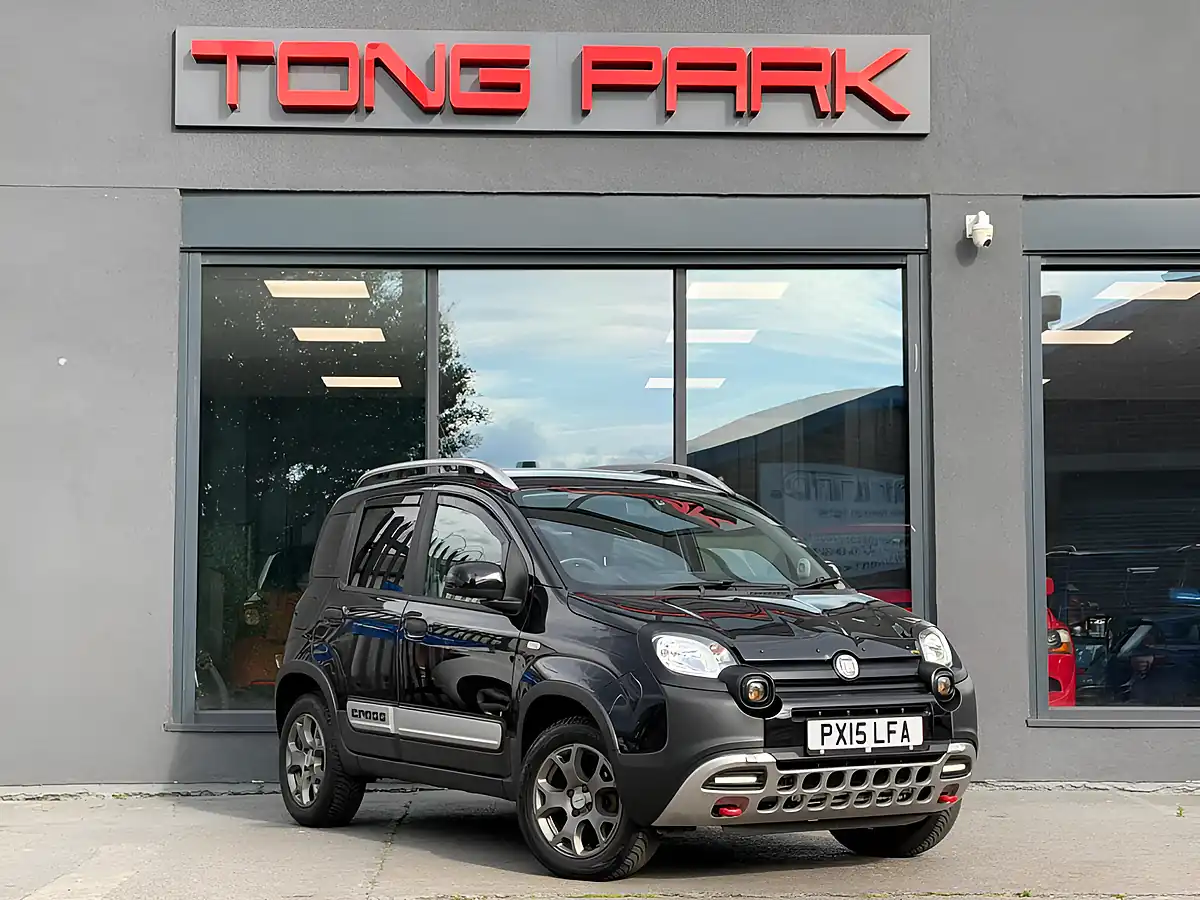 Used 2015 Fiat Panda Cross Black - Front View