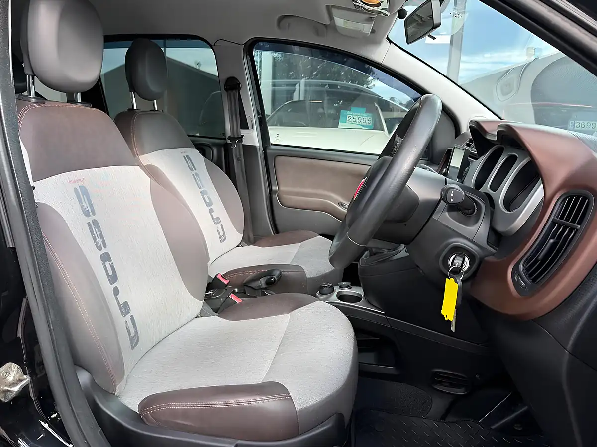 Used 2015 Fiat Panda Cross Black - Interior and Exterior details 13