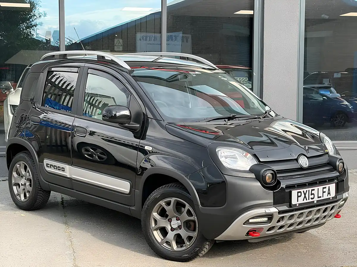 Used 2015 Fiat Panda Cross Black - Interior and Exterior details 2