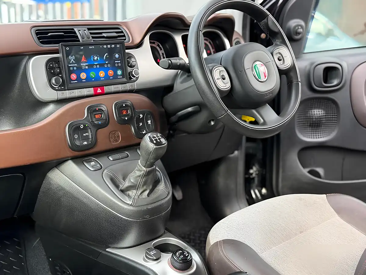 Used 2015 Fiat Panda Cross Black - Interior and Exterior details 3