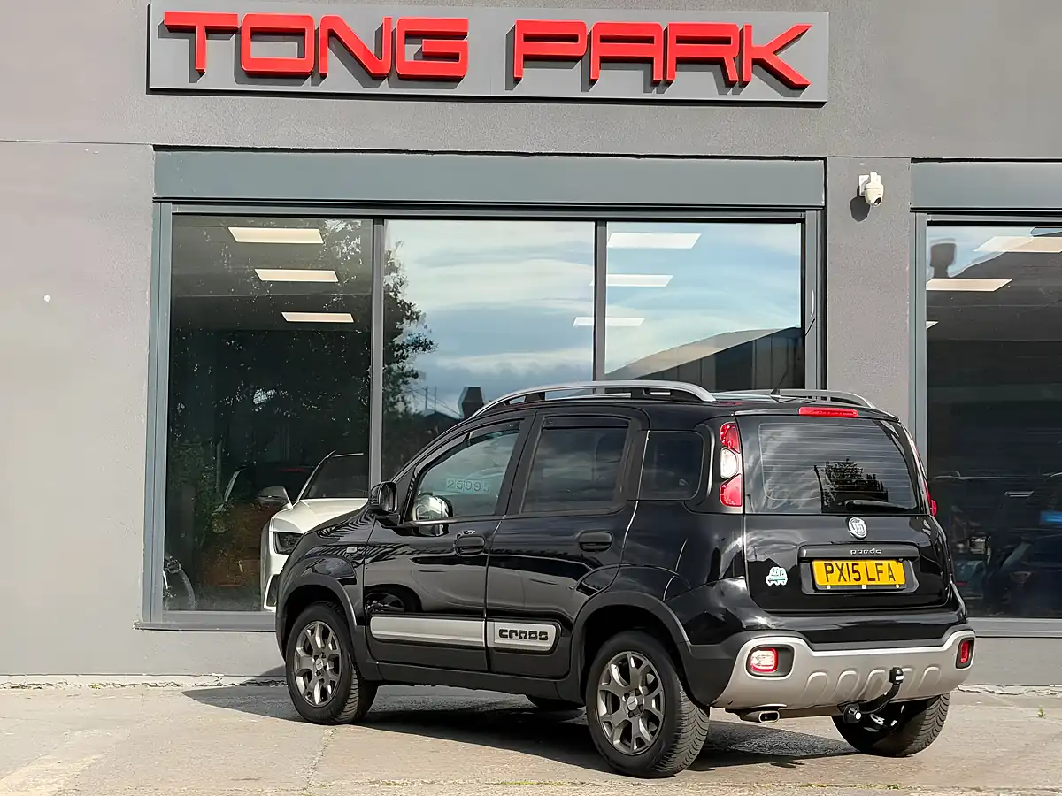 Used 2015 Fiat Panda Cross Black - Interior and Exterior details 5
