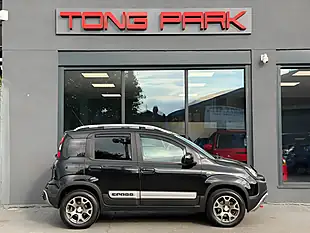 Used 2015 Fiat Panda Cross Black - Interior and Exterior details 6