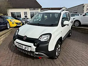 Used 2015 Fiat Panda Cross White - Interior and Exterior details 4