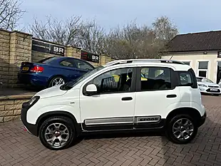 Used 2015 Fiat Panda Cross White - Interior and Exterior details 5