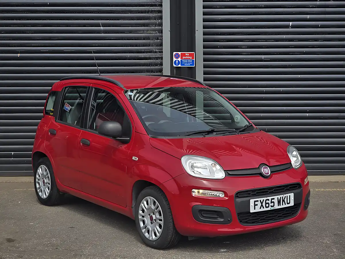 Used 2015 Fiat Panda Easy Red - Front View