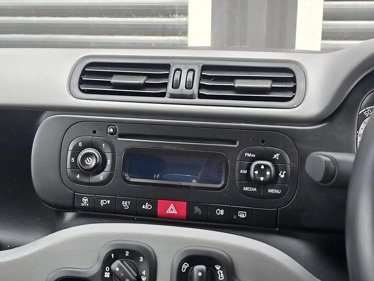 Used 2015 Fiat Panda Easy Red - Interior and Exterior details 11