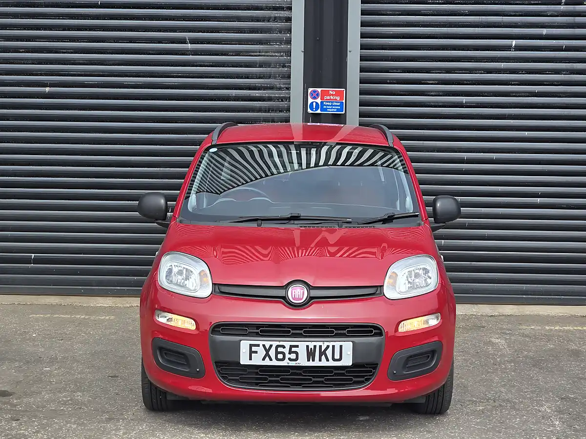 Used 2015 Fiat Panda Easy Red - Interior and Exterior details 5