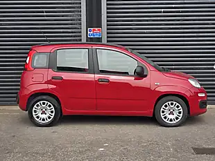 Used 2015 Fiat Panda Easy Red - Interior and Exterior details 6