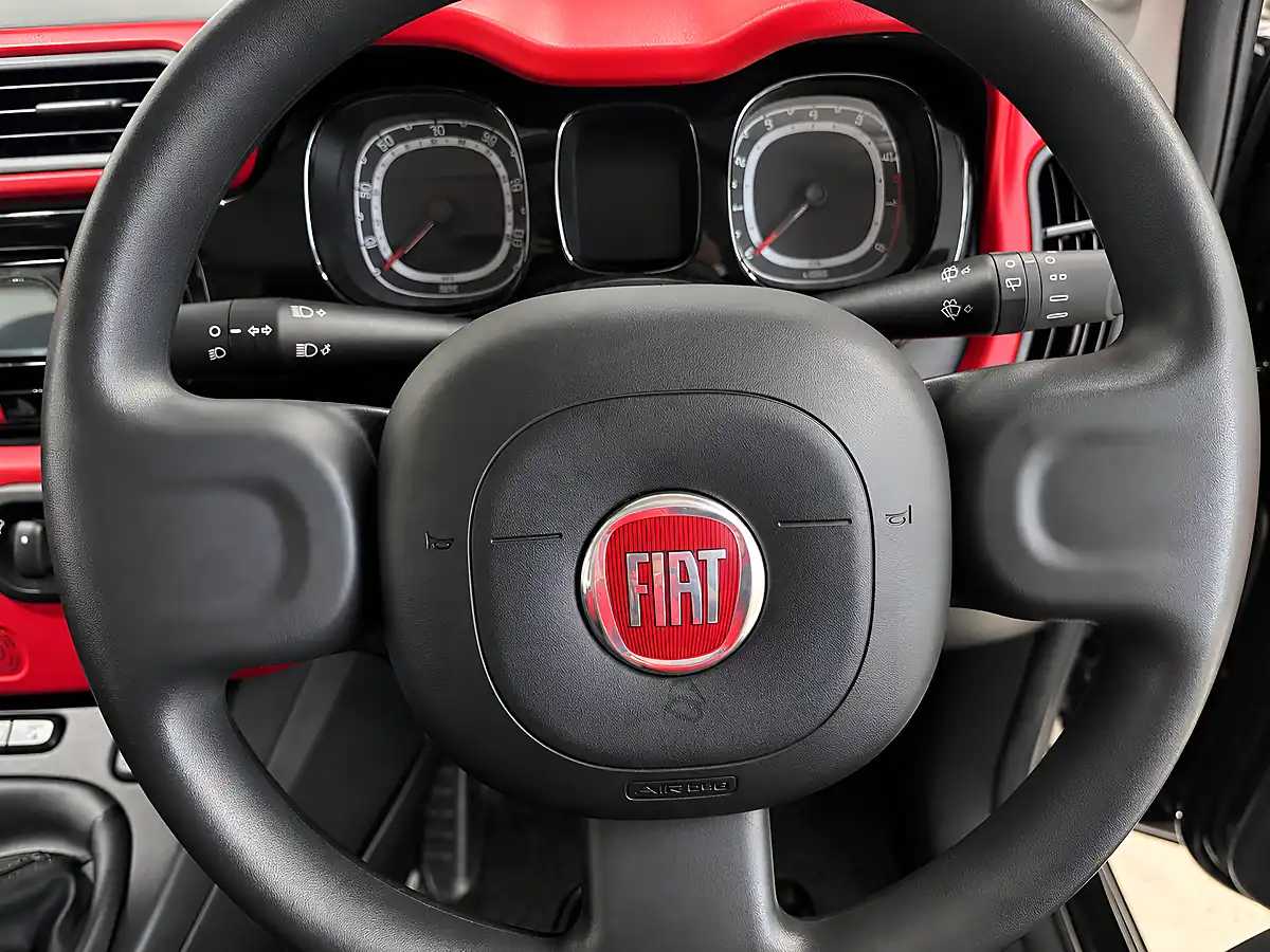 Used 2015 Fiat Panda Lounge Black - Interior and Exterior details 19