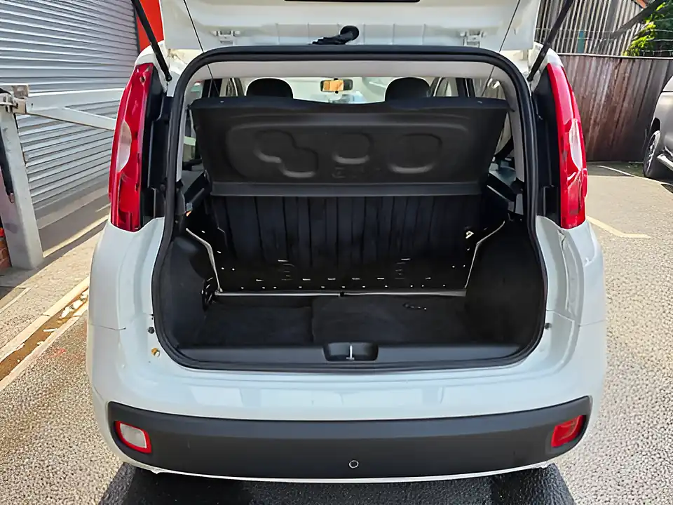 Used 2015 Fiat Panda Lounge White - Interior and Exterior details 14