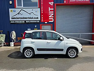 Used 2015 Fiat Panda Lounge White - Interior and Exterior details 4