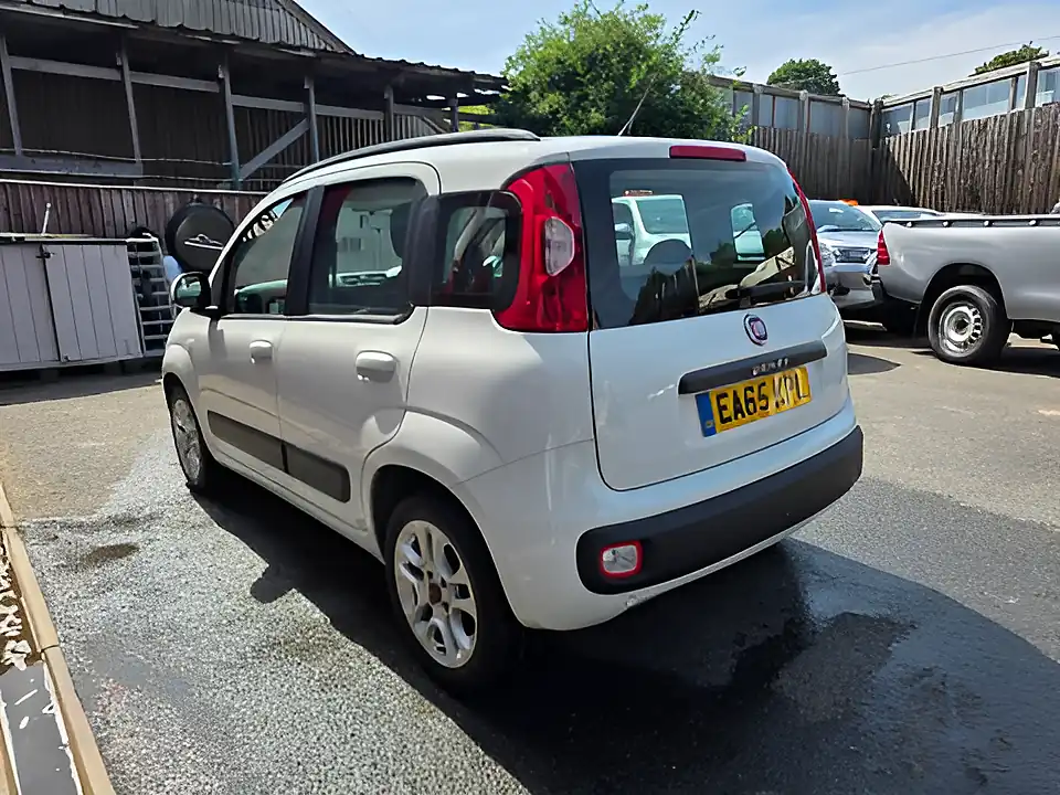 Used 2015 Fiat Panda Lounge White - Interior and Exterior details 6