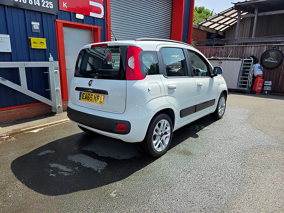 Used 2015 Fiat Panda Lounge White - Interior and Exterior details 8