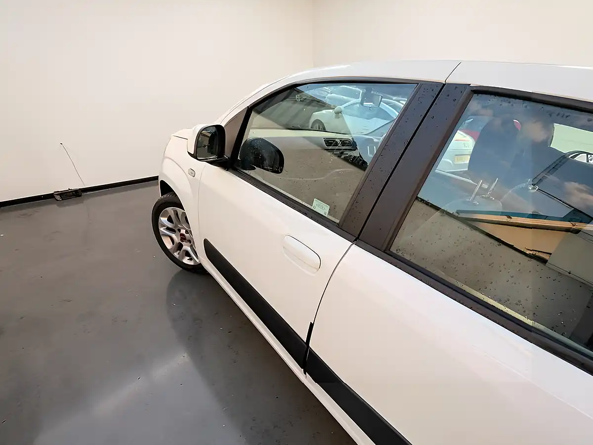 Used 2015 Fiat Panda Lounge White - Interior and Exterior details 17