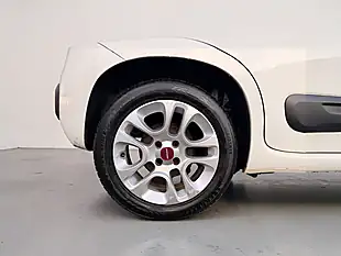 Used 2015 Fiat Panda Lounge White - Interior and Exterior details 6