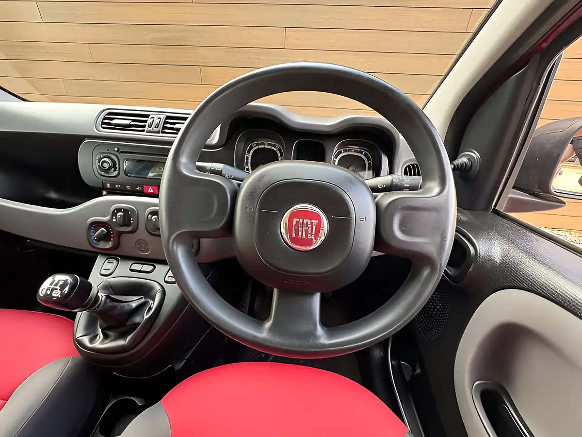 Used 2015 Fiat Panda Panda Pop Cancan Red - Interior and Exterior details 15