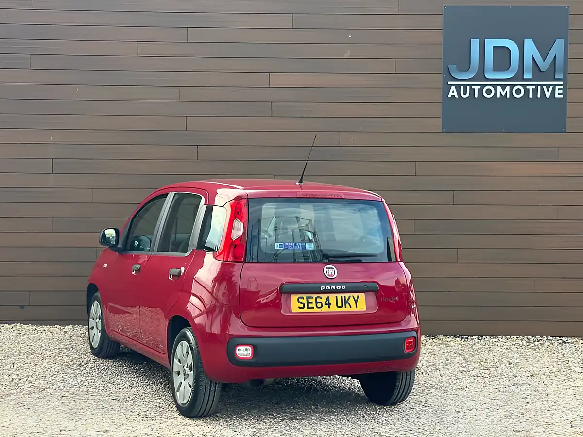 Used 2015 Fiat Panda Panda Pop Cancan Red - Interior and Exterior details 6