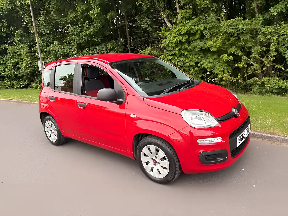 Used 2015 Fiat Panda Pop Red - Front View
