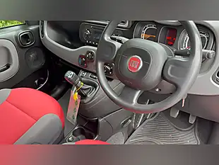 Used 2015 Fiat Panda Pop Red - Interior and Exterior details 10