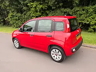 Used 2015 Fiat Panda Pop Red - Interior and Exterior details 8