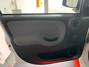Used 2015 Fiat Panda Pop White - Interior and Exterior details 14