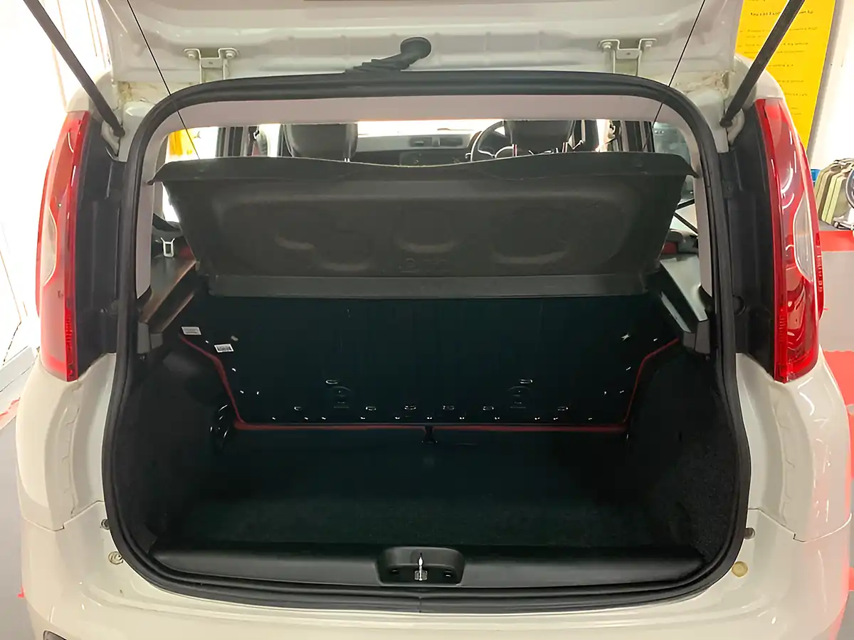 Used 2015 Fiat Panda Pop White - Interior and Exterior details 18