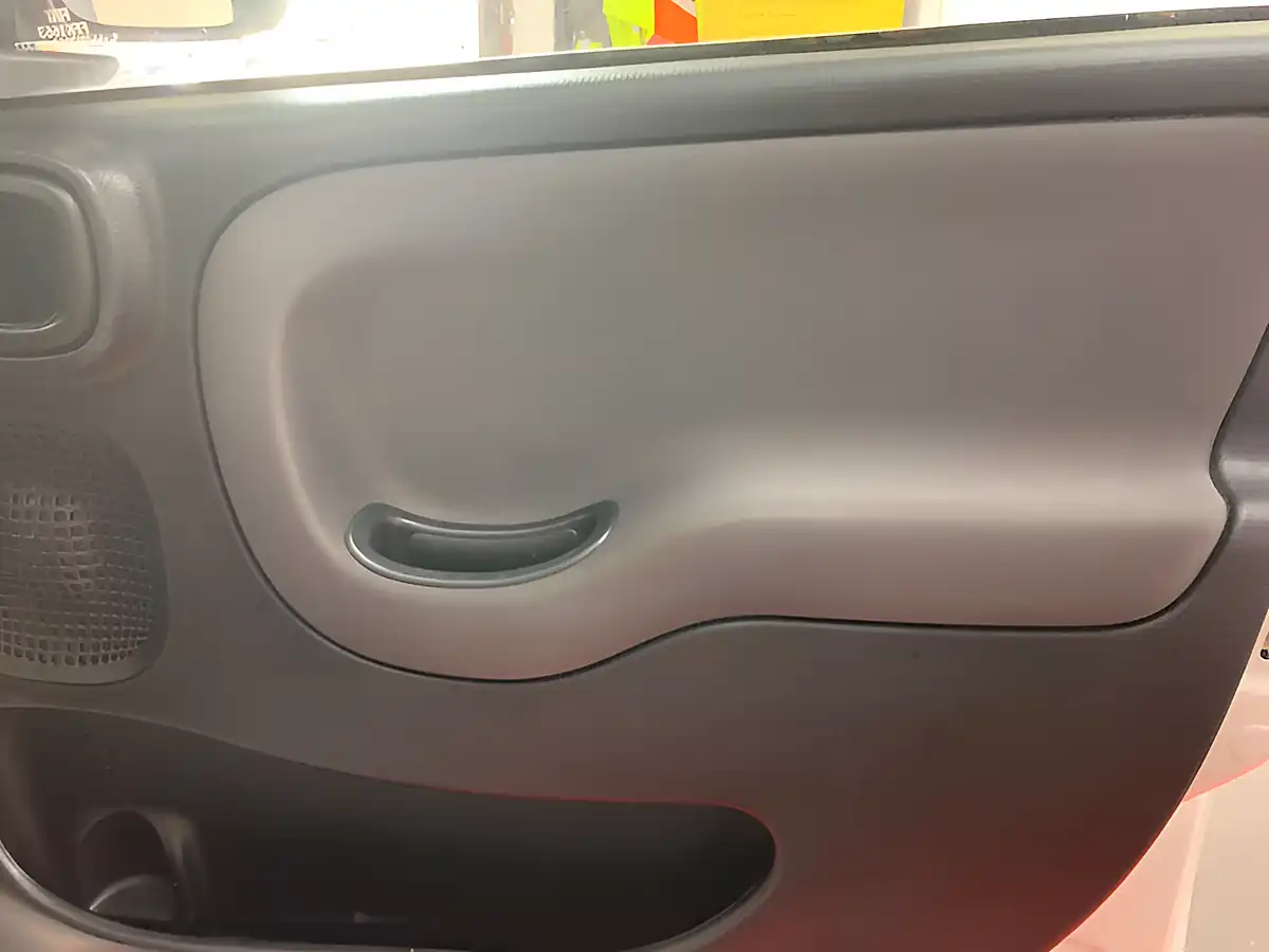 Used 2015 Fiat Panda Pop White - Interior and Exterior details 20