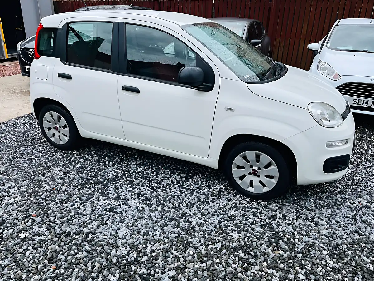 Used 2015 Fiat Panda Pop White - Front View