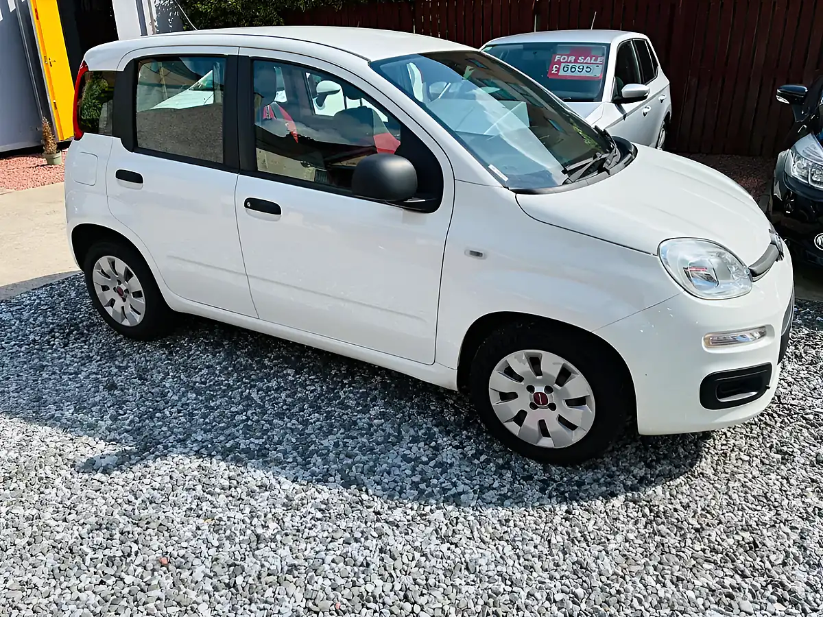 Used 2015 Fiat Panda Pop White - Front View