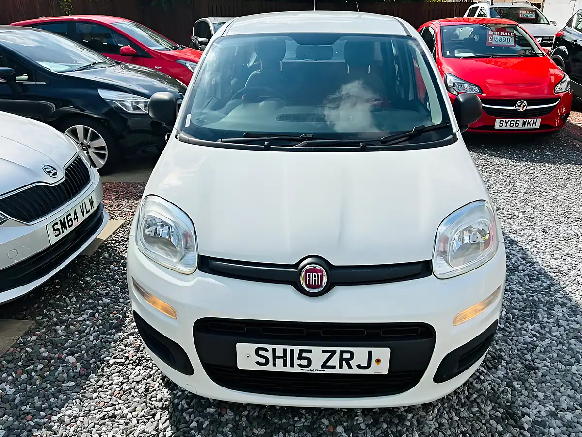 Used 2015 Fiat Panda Pop White - Interior and Exterior details 13