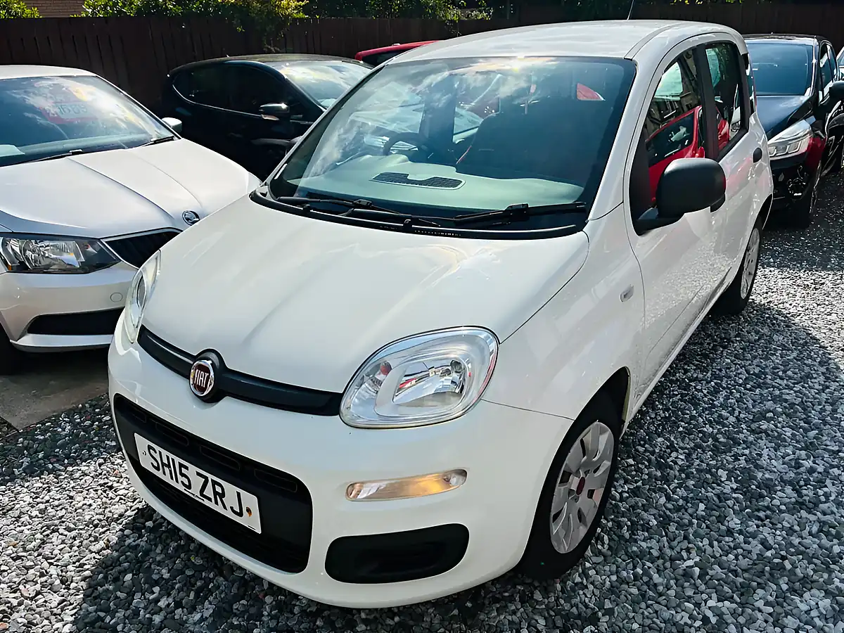 Used 2015 Fiat Panda Pop White - Interior and Exterior details 14