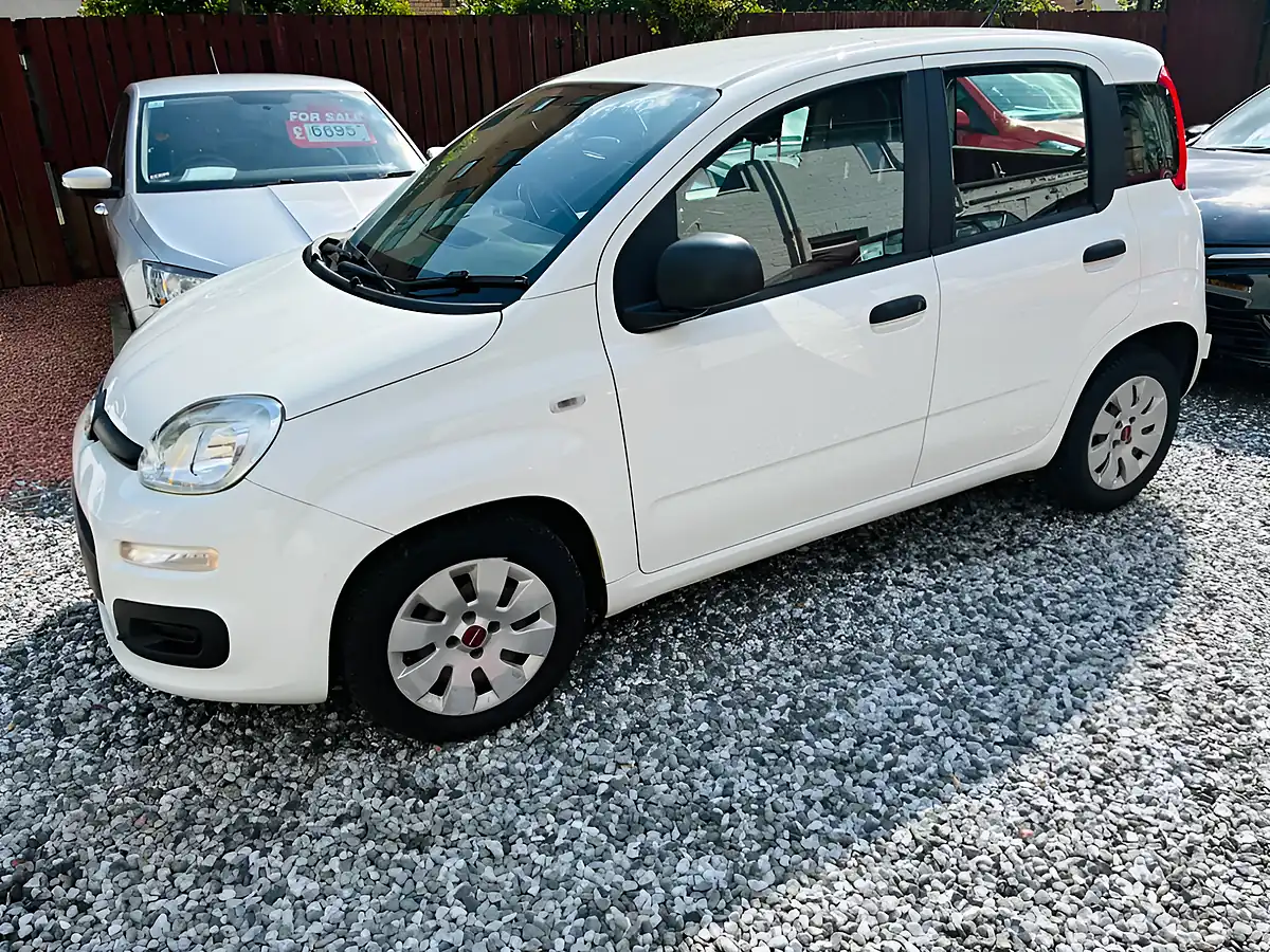 Used 2015 Fiat Panda Pop White - Interior and Exterior details 2