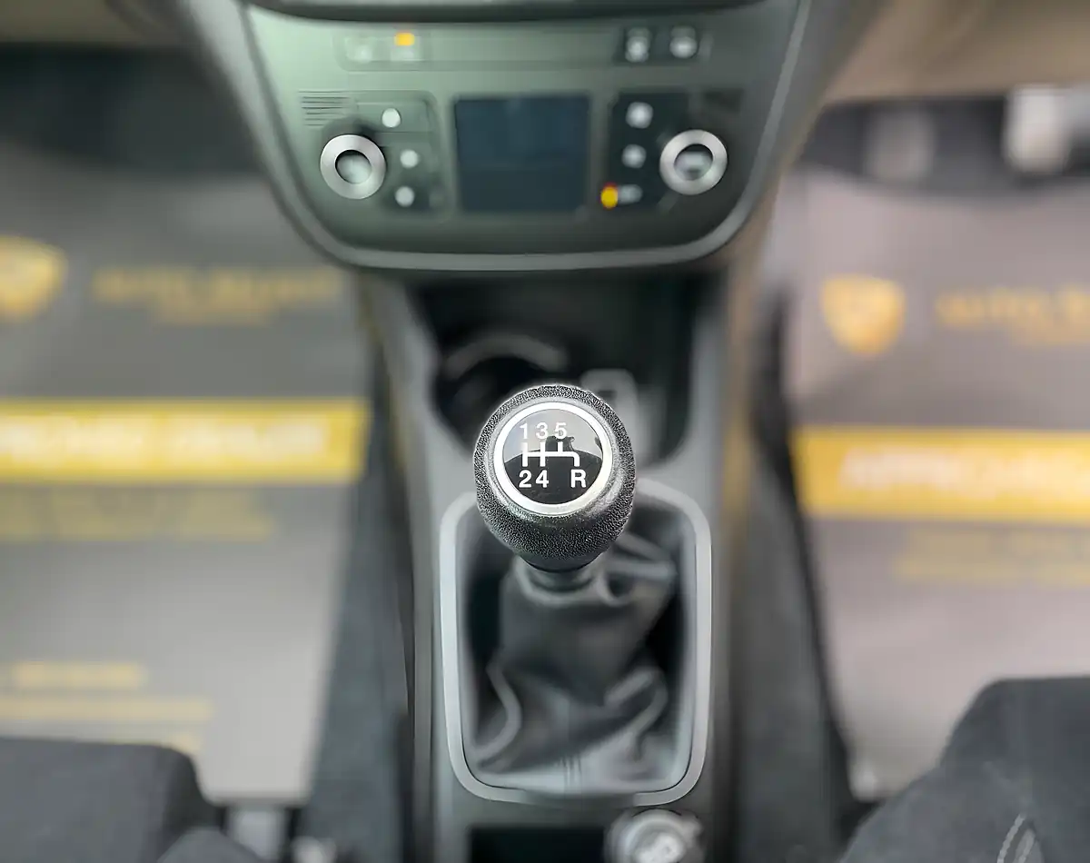 Used 2015 Fiat Punto Easy+ Crossover Black - Interior and Exterior details 14