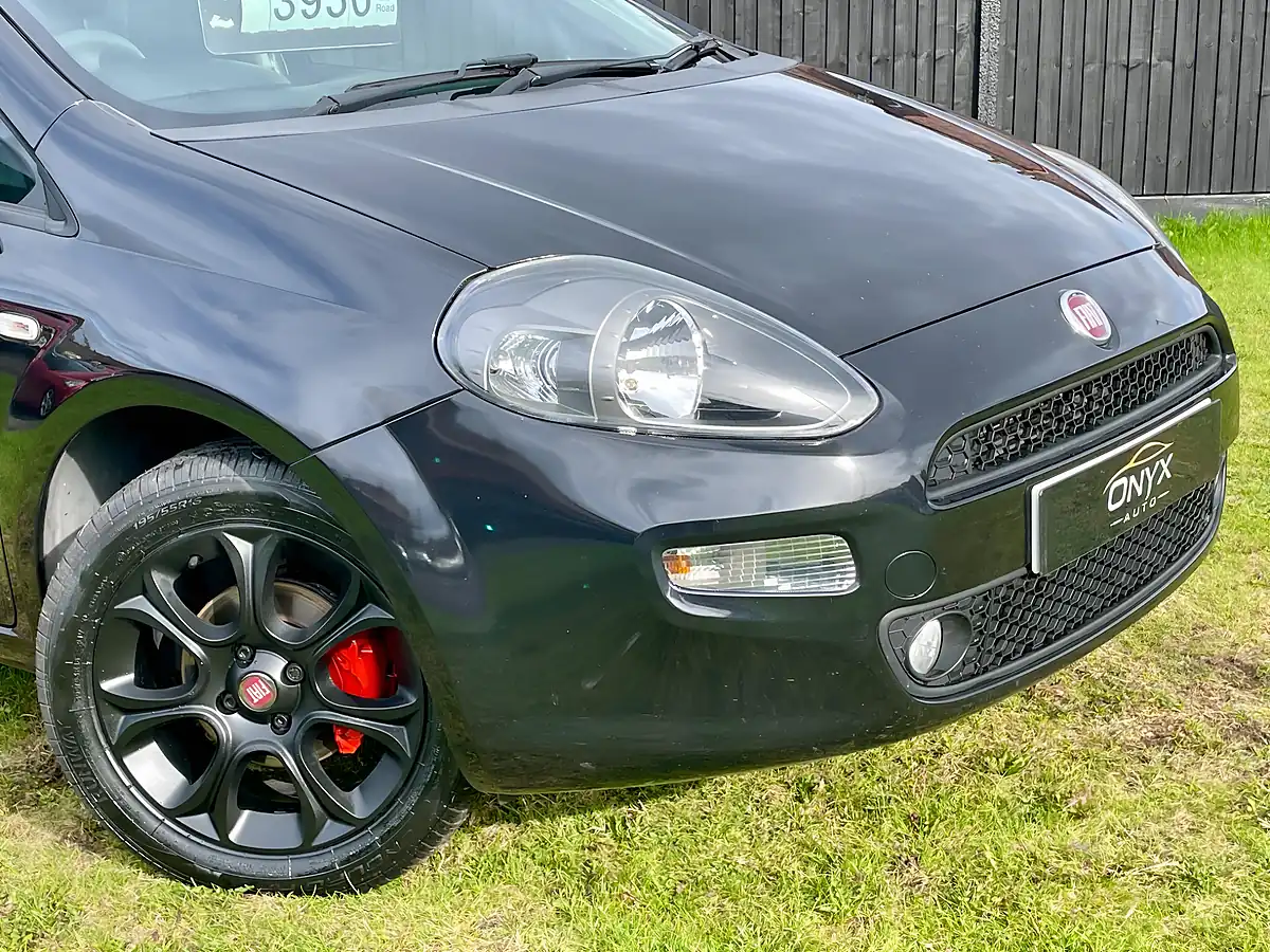 Used 2015 Fiat Punto Easy+ Crossover Black - Interior and Exterior details 6
