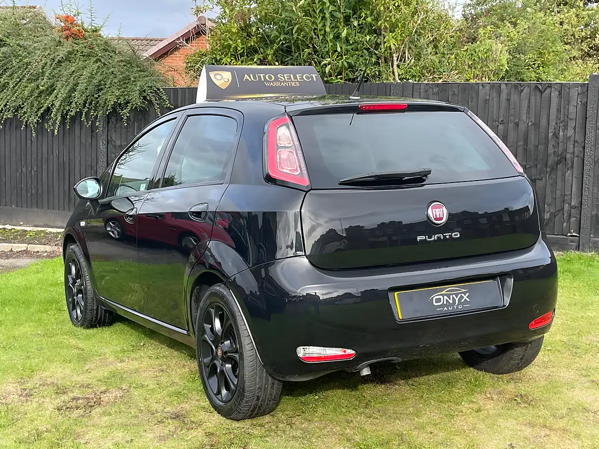 Used 2015 Fiat Punto Easy+ Crossover Black - Interior and Exterior details 7