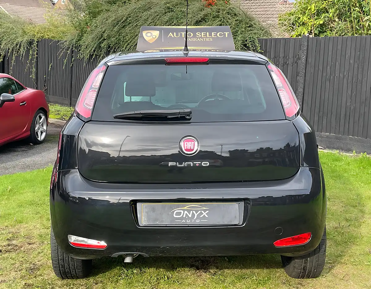 Used 2015 Fiat Punto Easy+ Crossover Black - Interior and Exterior details 8