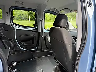 Used 2015 Fiat Qubo My Life Cool Jazz Blue - Interior and Exterior details 16