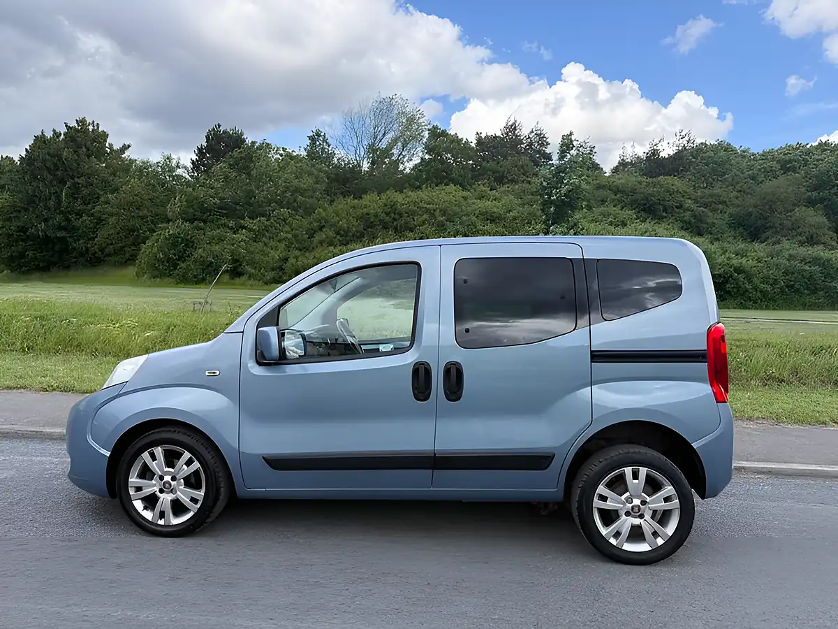 Used 2015 Fiat Qubo My Life Cool Jazz Blue - Interior and Exterior details 4