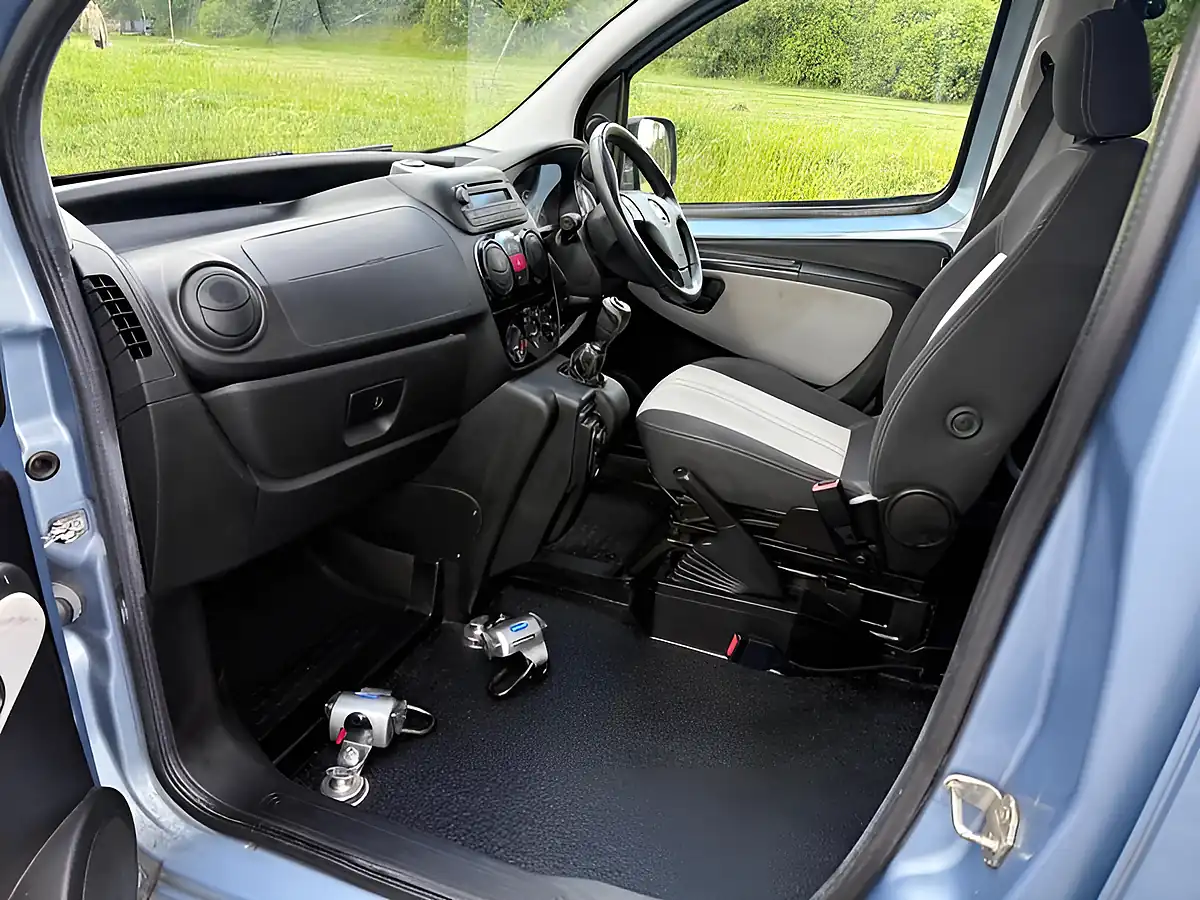 Used 2015 Fiat Qubo My Life Cool Jazz Blue - Interior and Exterior details 7